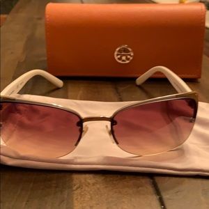 Tory Burch super cute sunglasses with case